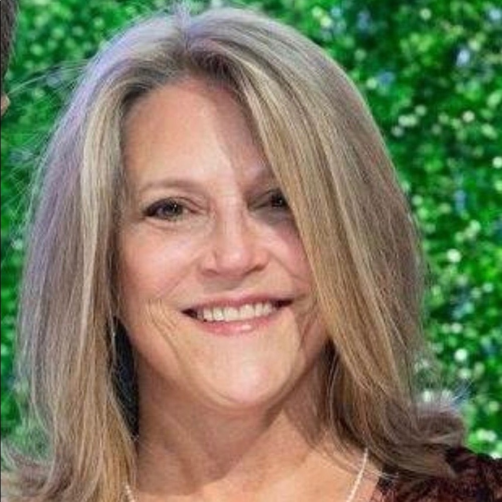 Meet your Posher, Stacy